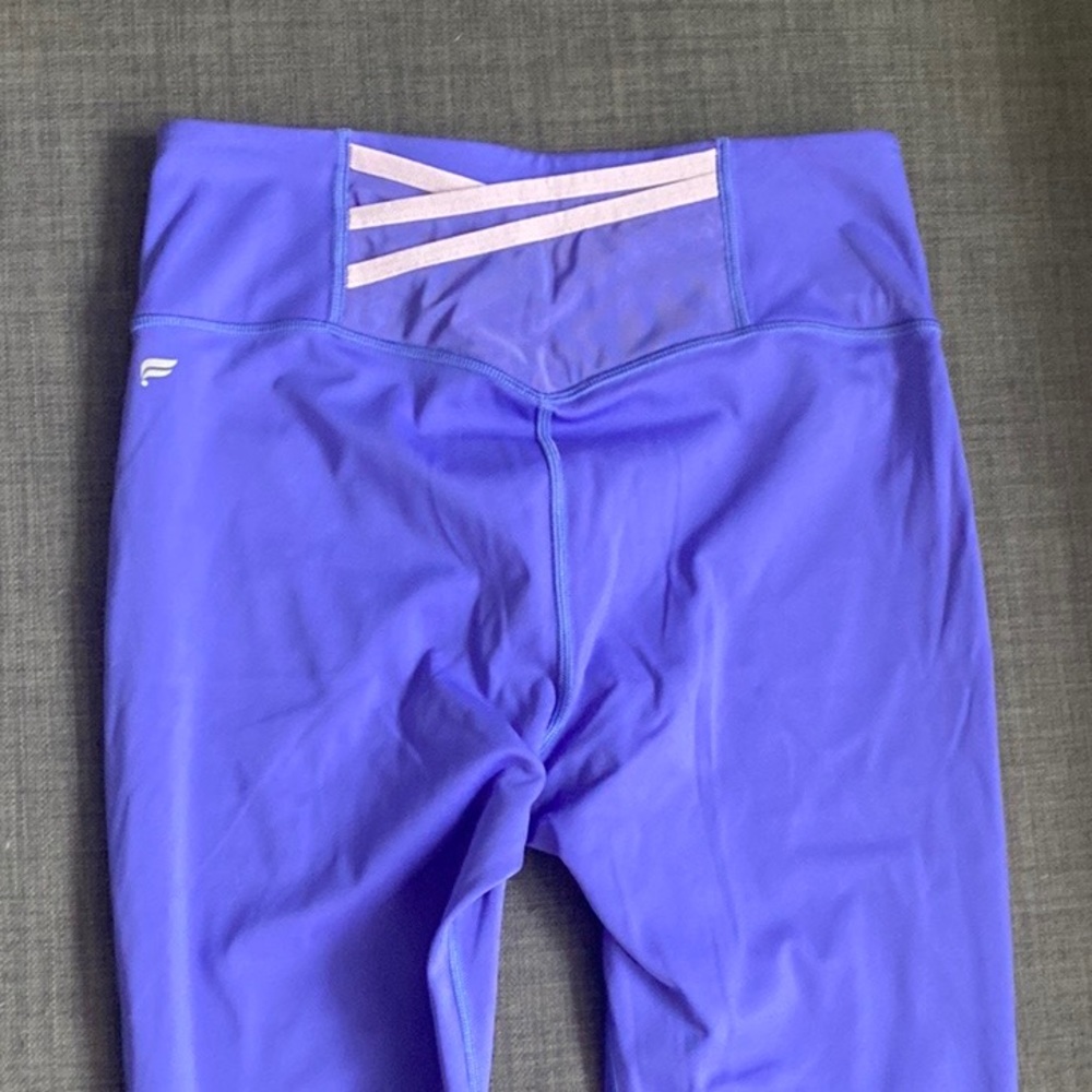 FREE SHIPPING Fabletics motion 365 leggings 7/8